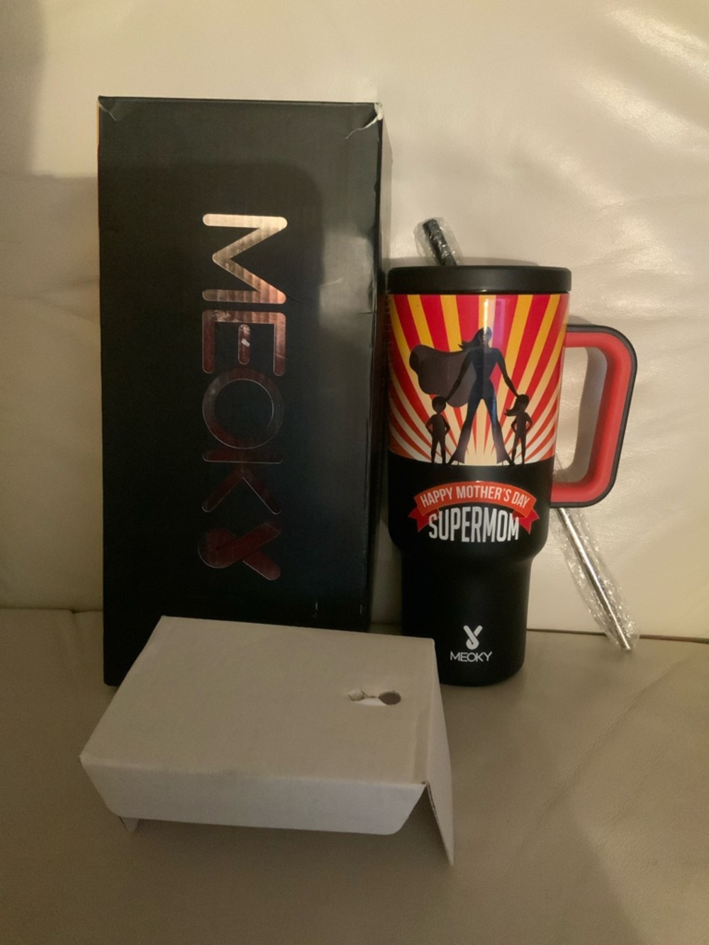MEOKY TUMBLER-SUPER MOM. HAPPY MOTHERS DAY. OPEN BOX.